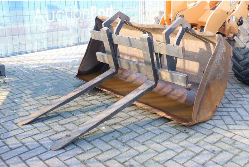 Колесен товарач Case CASE 21F Wheel Loader: снимка 9