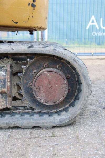 Верижен багер Caterpillar 302.7D: снимка 20
