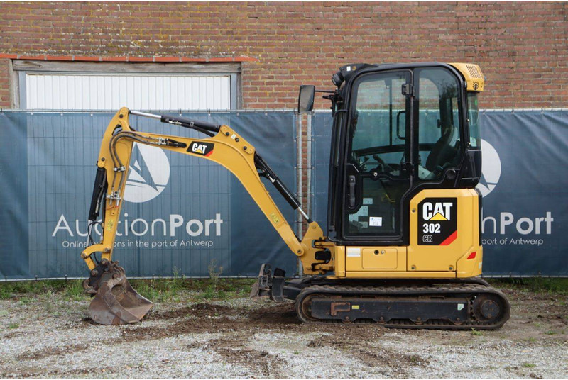 Caterpillar 302 CR - Верижен багер: снимка 2 Caterpillar 302 CR - Верижен багер: снимка 2