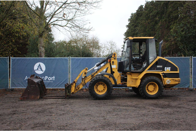 Caterpillar 908 - Колесен товарач: снимка 2 Caterpillar 908 - Колесен товарач: снимка 2