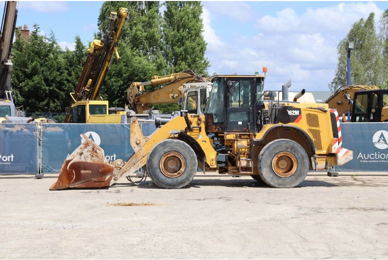 Caterpillar 962M - Колесен товарач: снимка 1 Caterpillar 962M - Колесен товарач: снимка 1