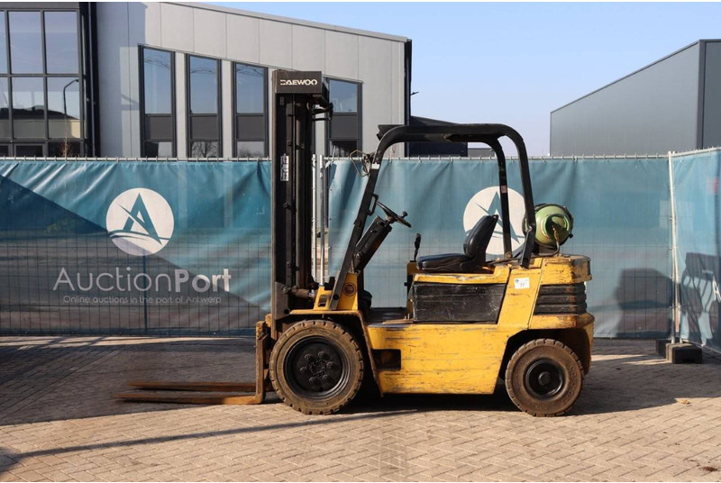Daewoo G25S - Газокар: снимка 2 Daewoo G25S - Газокар: снимка 2