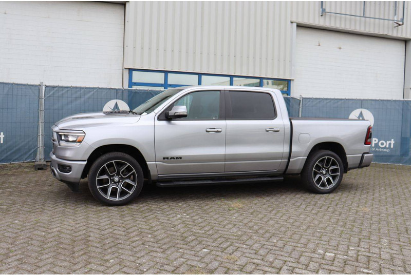 Dodge Ram 1500 1500 Sport 4x4 - Лек автомобил: снимка 1 Dodge Ram 1500 1500 Sport 4x4 - Лек автомобил: снимка 1