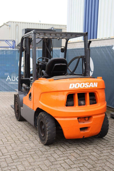 Doosan - Дизелов мотокар: снимка 4 Doosan - Дизелов мотокар: снимка 4