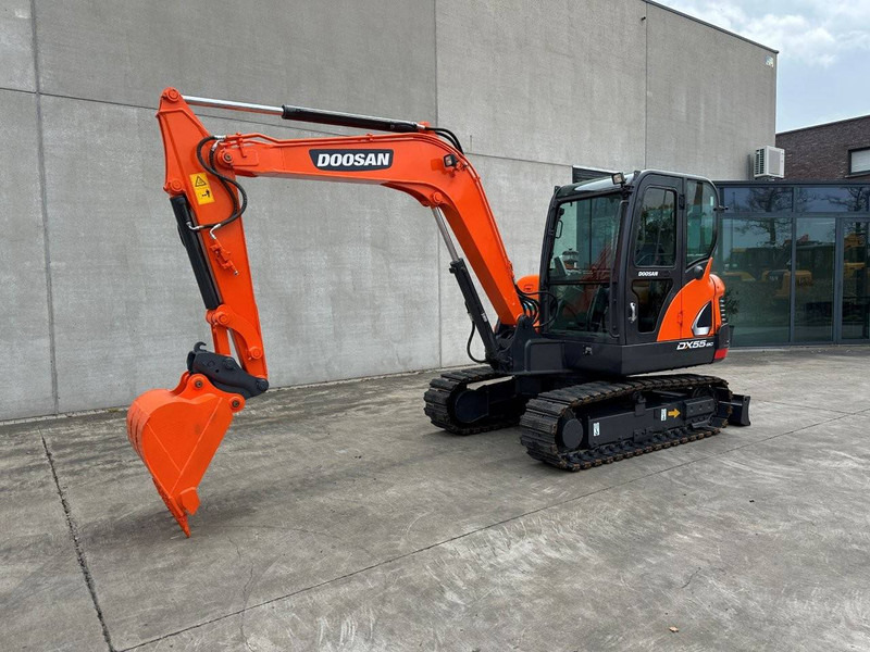 Doosan DX55-9C - Верижен багер: снимка 1 Doosan DX55-9C - Верижен багер: снимка 1