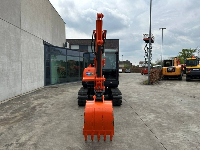 Doosan DX55-9C - Верижен багер: снимка 2 Doosan DX55-9C - Верижен багер: снимка 2