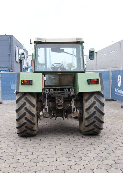 Fendt Favorit 612 LSA E - Трактор: снимка 5 Fendt Favorit 612 LSA E - Трактор: снимка 5