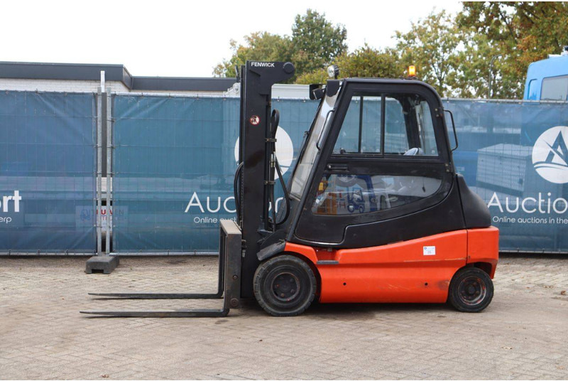 Fenwick-Linde E30/02 - Електрокар: снимка 1 Fenwick-Linde E30/02 - Електрокар: снимка 1