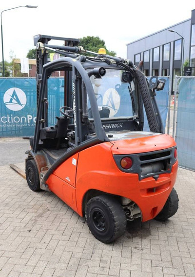Fenwick-Linde H25D - Дизелов мотокар: снимка 4 Fenwick-Linde H25D - Дизелов мотокар: снимка 4