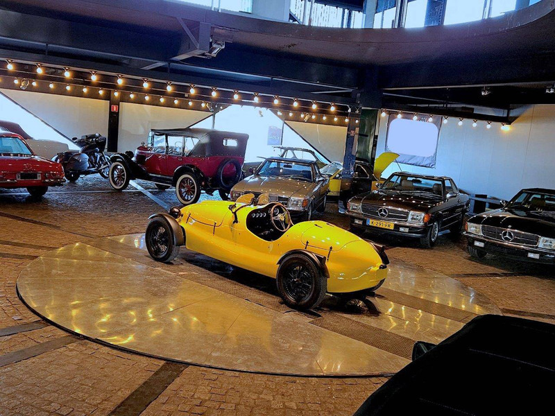 Ferrari Vintage Racer Ferrari-hommage Triumph - Седан: снимка 3 Ferrari Vintage Racer Ferrari-hommage Triumph - Седан: снимка 3