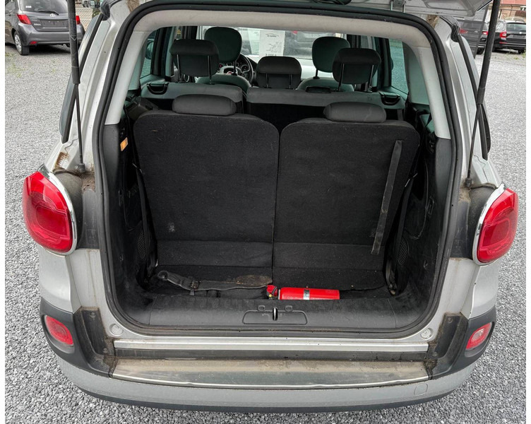 Седан Fiat 500L (I) Living _ 1.6 MultiJet 16v: снимка 7