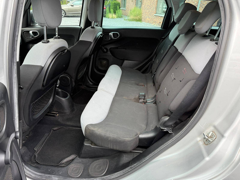 Седан Fiat 500L (I) Living _ 1.6 MultiJet 16v: снимка 12