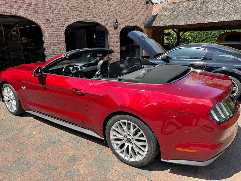 Ford Mustang GT Convertible - Седан: снимка 1 Ford Mustang GT Convertible - Седан: снимка 1