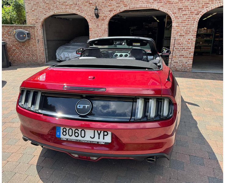 Ford Mustang GT Convertible - Седан: снимка 2 Ford Mustang GT Convertible - Седан: снимка 2