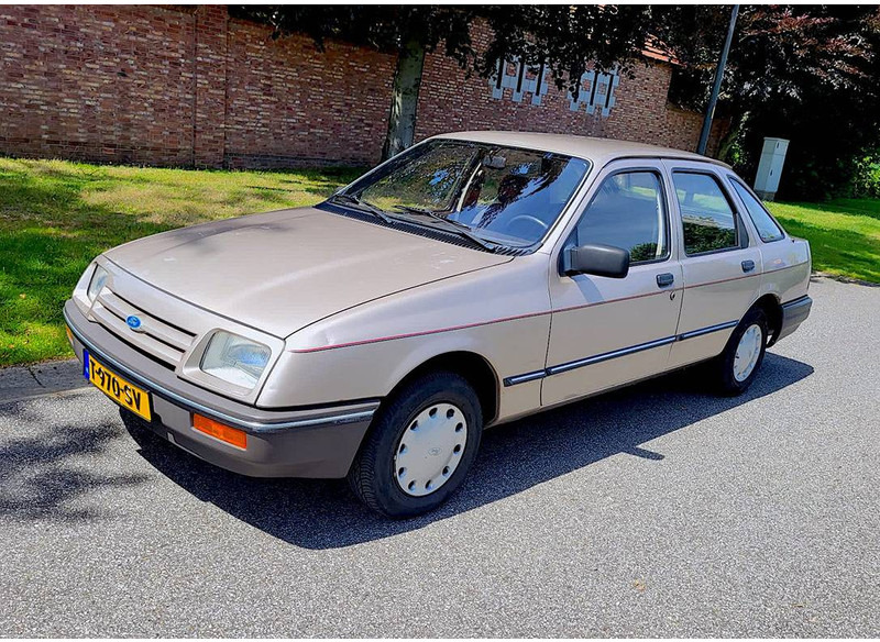 Ford Sierra 1.3 - Седан: снимка 2 Ford Sierra 1.3 - Седан: снимка 2