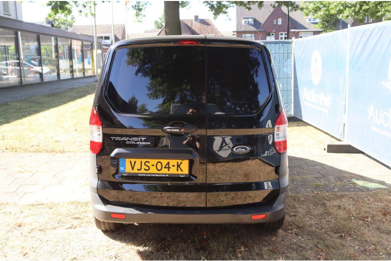 Ford Transit Courier - Товарен бус: снимка 5 Ford Transit Courier - Товарен бус: снимка 5