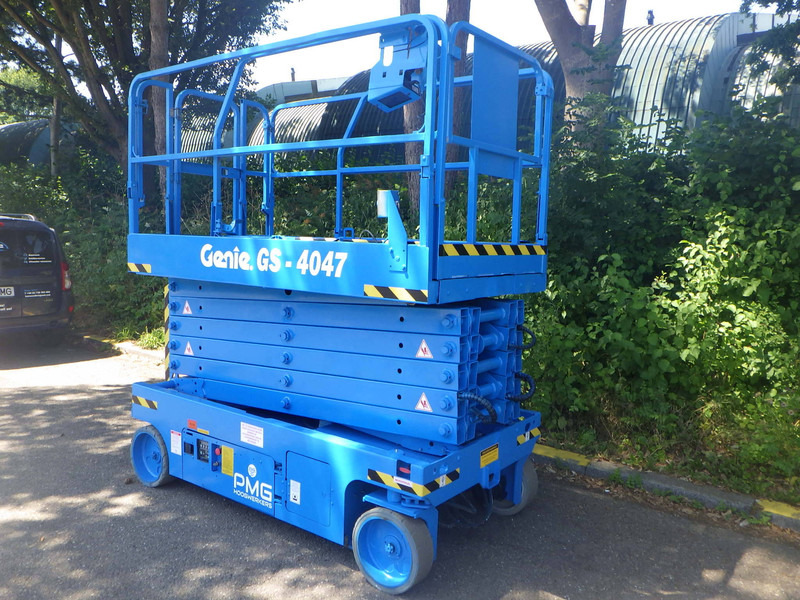 Genie GS-4047 - Ножична работна платформа: снимка 3 Genie GS-4047 - Ножична работна платформа: снимка 3