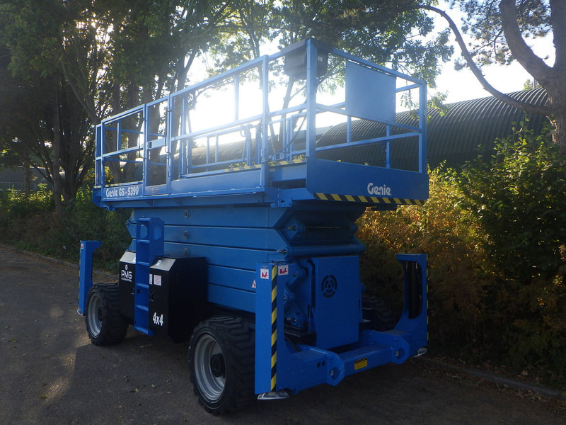 Genie GS-5390 - Ножична работна платформа: снимка 2 Genie GS-5390 - Ножична работна платформа: снимка 2