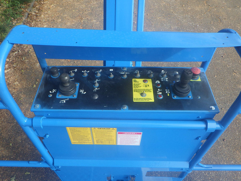 Genie S-45 - Телескопична платформа: снимка 5 Genie S-45 - Телескопична платформа: снимка 5