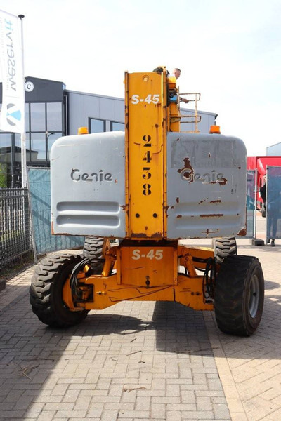 Genie S-45 - Телескопична платформа: снимка 5 Genie S-45 - Телескопична платформа: снимка 5