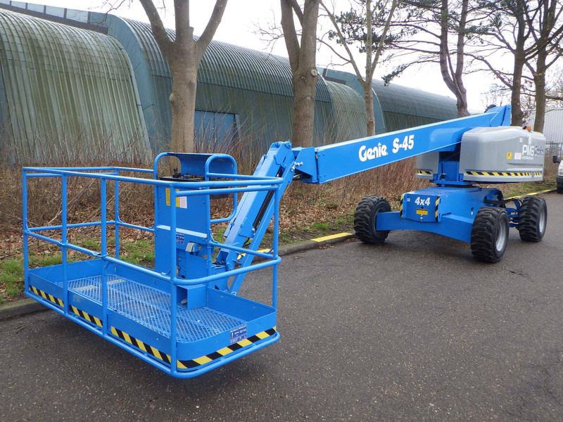 Genie S-45 - Телескопична платформа: снимка 2 Genie S-45 - Телескопична платформа: снимка 2