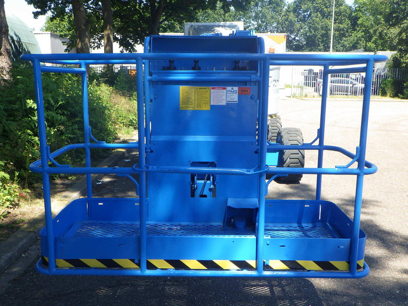 Genie Z-45/25J RT - Телескопична платформа: снимка 4 Genie Z-45/25J RT - Телескопична платформа: снимка 4