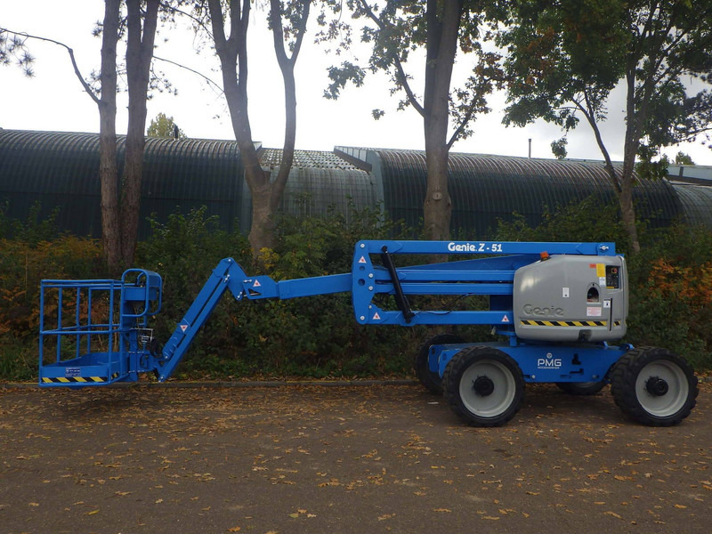 Genie Z-51/30J RT - Артикулираща платформа: снимка 1 Genie Z-51/30J RT - Артикулираща платформа: снимка 1