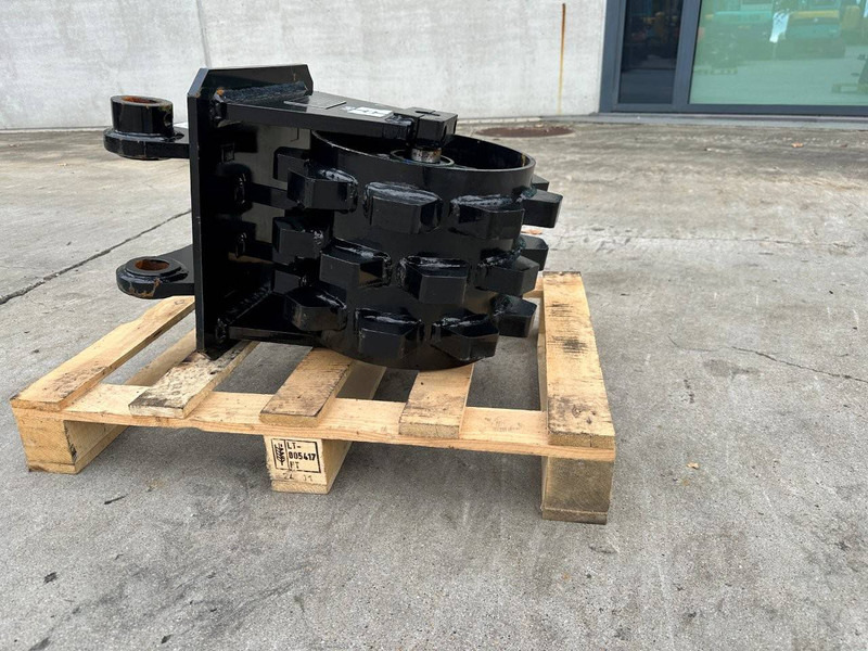 Giyi 305 - Акумулатор: снимка 1 Giyi 305 - Акумулатор: снимка 1