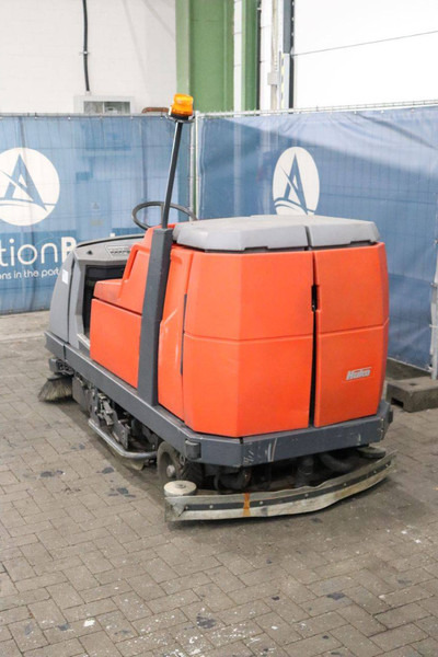 Hako Hakomatic B310 R CL - Мотометачна машина: снимка 4 Hako Hakomatic B310 R CL - Мотометачна машина: снимка 4