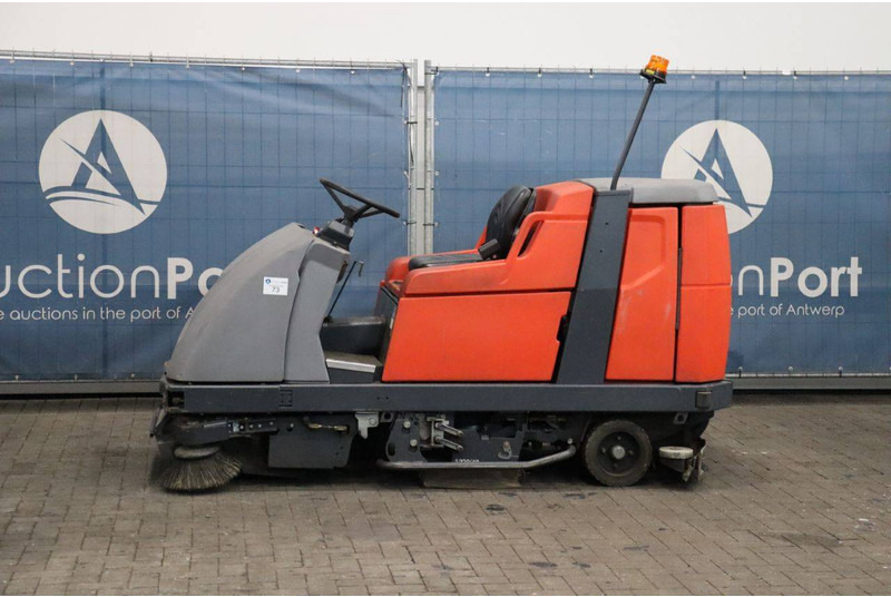 Hako Hakomatic B310 R CL - Мотометачна машина: снимка 1 Hako Hakomatic B310 R CL - Мотометачна машина: снимка 1