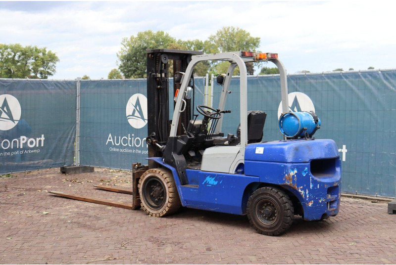 Hangcha CPQD35N RW11A-Y - Газокар: снимка 3 Hangcha CPQD35N RW11A-Y - Газокар: снимка 3