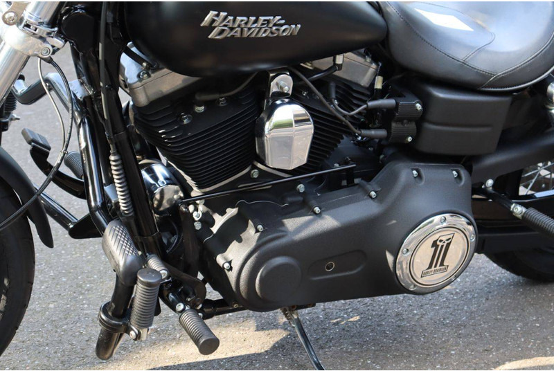 Мотоциклет Harley-Davidson Dyna Street Bob: снимка 14 Мотоциклет Harley-Davidson Dyna Street Bob: снимка 14