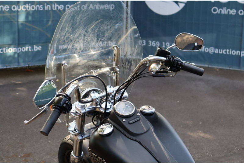 Мотоциклет Harley-Davidson Dyna Street Bob: снимка 17 Мотоциклет Harley-Davidson Dyna Street Bob: снимка 17