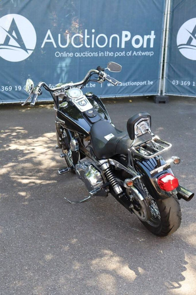 Harley-Davidson Dyna Super Glide - Мотоциклет: снимка 5 Harley-Davidson Dyna Super Glide - Мотоциклет: снимка 5
