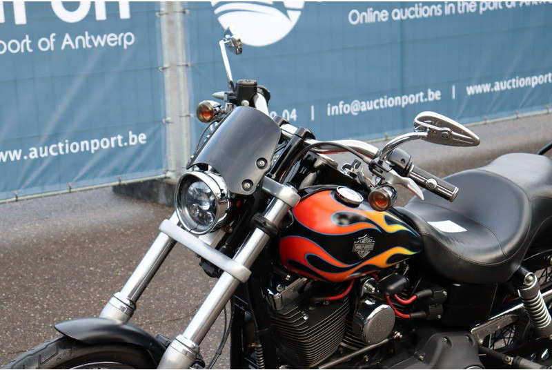 Мотоциклет Harley-Davidson Dyna Wide Glide: снимка 13
