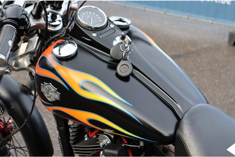 Мотоциклет Harley-Davidson Dyna Wide Glide: снимка 17
