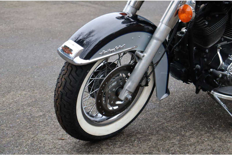 Мотоциклет Harley-Davidson Heritage Softail Classic: снимка 12 Мотоциклет Harley-Davidson Heritage Softail Classic: снимка 12