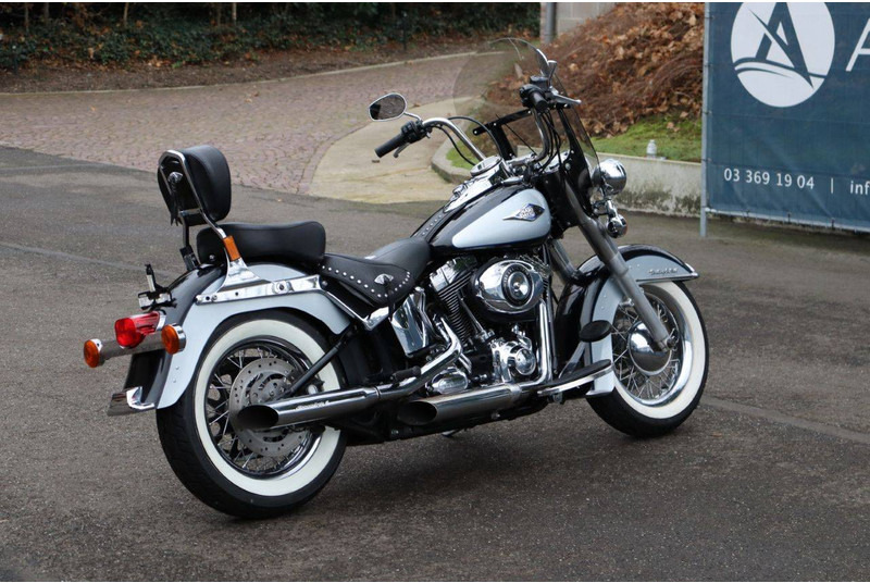Мотоциклет Harley-Davidson Heritage Softail Classic: снимка 6 Мотоциклет Harley-Davidson Heritage Softail Classic: снимка 6