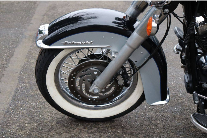 Мотоциклет Harley-Davidson Heritage Softail Classic: снимка 13 Мотоциклет Harley-Davidson Heritage Softail Classic: снимка 13