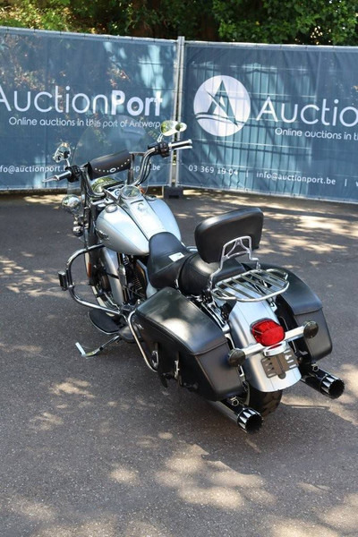 Harley-Davidson Road King Classic - Мотоциклет: снимка 4 Harley-Davidson Road King Classic - Мотоциклет: снимка 4