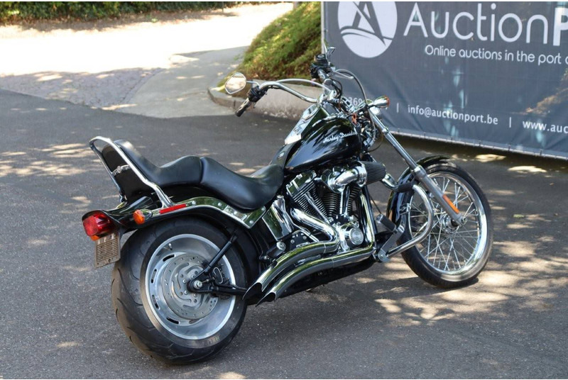 Мотоциклет Harley-Davidson Softail Custom: снимка 6