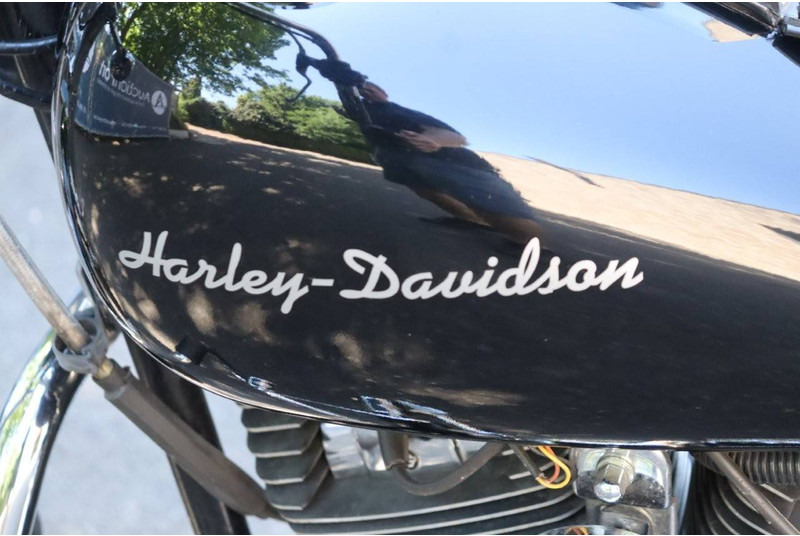 Мотоциклет Harley-Davidson Softail Custom: снимка 14