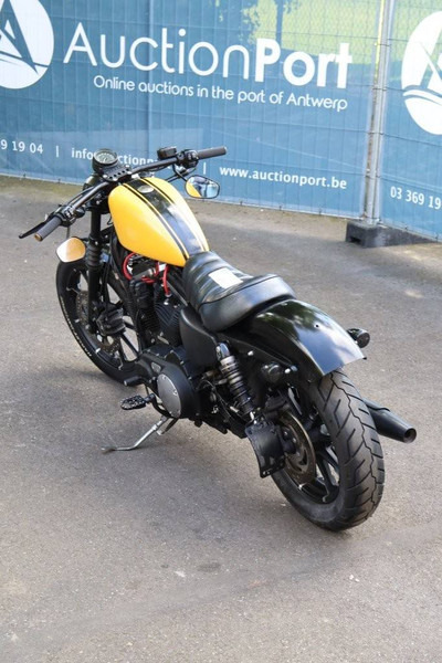 Harley-Davidson Sporster XL 883 Iron - Мотоциклет: снимка 4 Harley-Davidson Sporster XL 883 Iron - Мотоциклет: снимка 4