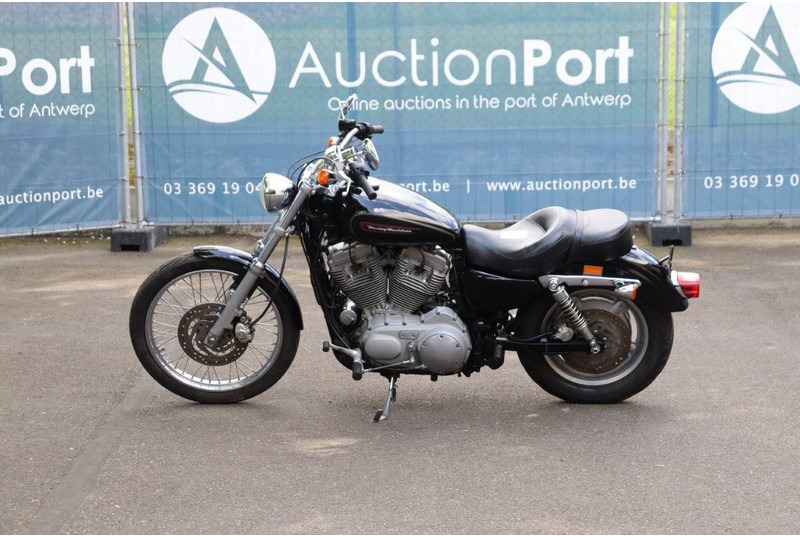 Harley-Davidson Sportster XL883 - Мотоциклет: снимка 2 Harley-Davidson Sportster XL883 - Мотоциклет: снимка 2