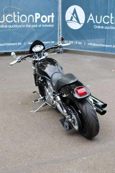 Harley-Davidson V-Rod VRSC - Мотоциклет: снимка 4 Harley-Davidson V-Rod VRSC - Мотоциклет: снимка 4