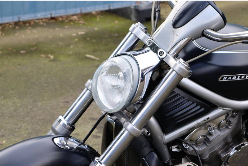 Мотоциклет Harley-Davidson V-Rod VRSC: снимка 13 Мотоциклет Harley-Davidson V-Rod VRSC: снимка 13