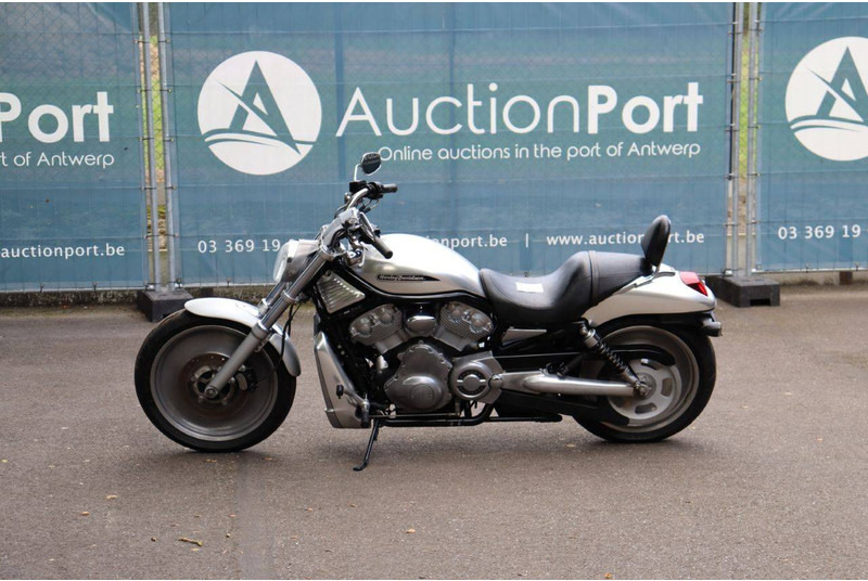 Harley-Davidson V-Rod VRSC - Мотоциклет: снимка 1 Harley-Davidson V-Rod VRSC - Мотоциклет: снимка 1