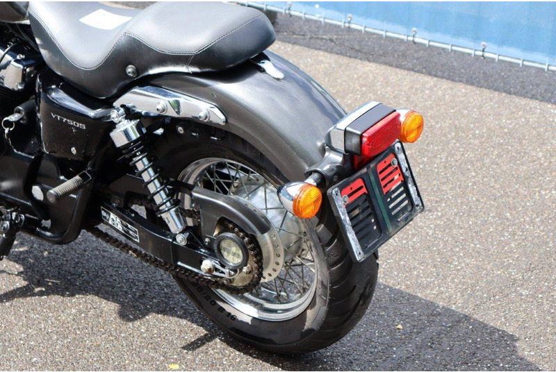 Мотоциклет Honda VT750: снимка 15