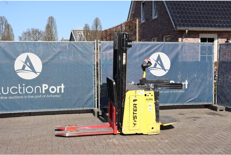 Hyster S1.5S - Стакер: снимка 1 Hyster S1.5S - Стакер: снимка 1