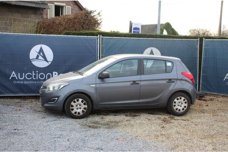 Hyundai i20 - Седан: снимка 1 Hyundai i20 - Седан: снимка 1